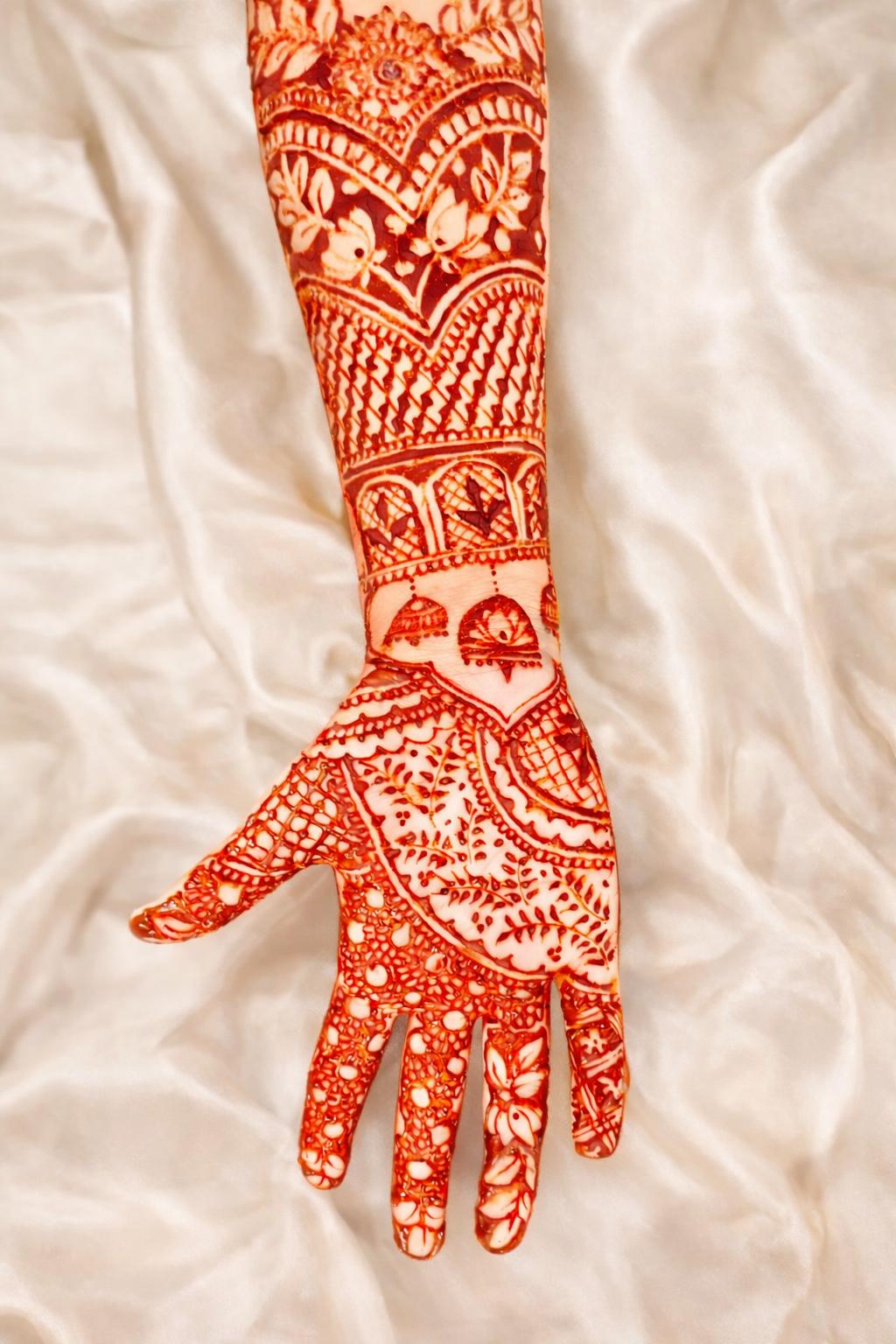 Beautiful prenatal henna